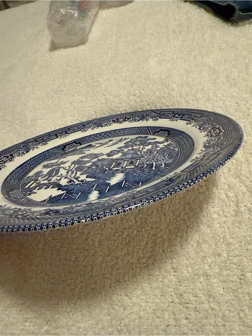 Vintage Churchill England 10 1/4” dinner plate - Blue Willow Pattern